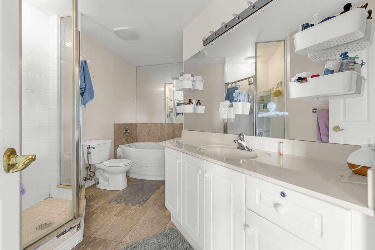 Full En Suite
