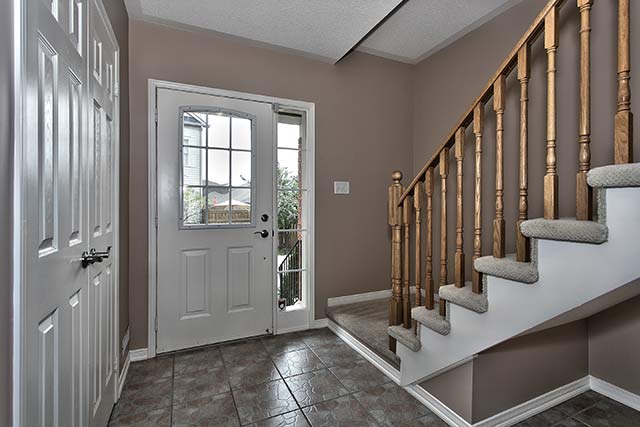 Foyer.