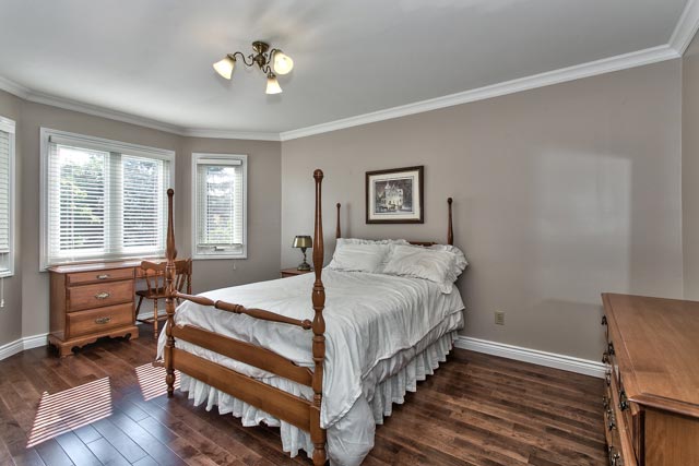 Second bedroom.