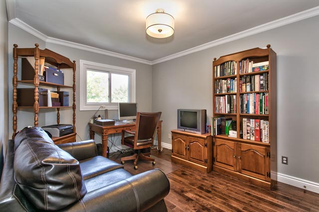 Fourth bedroom.