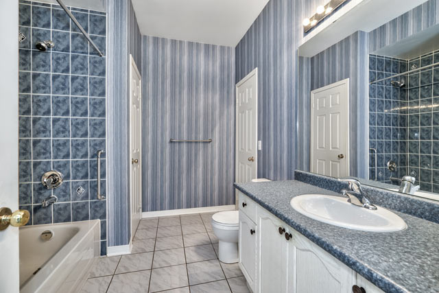 Main Bathroom