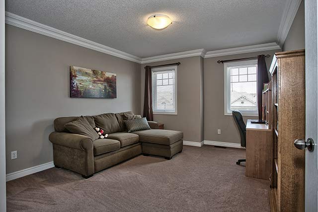 Third bedroom.