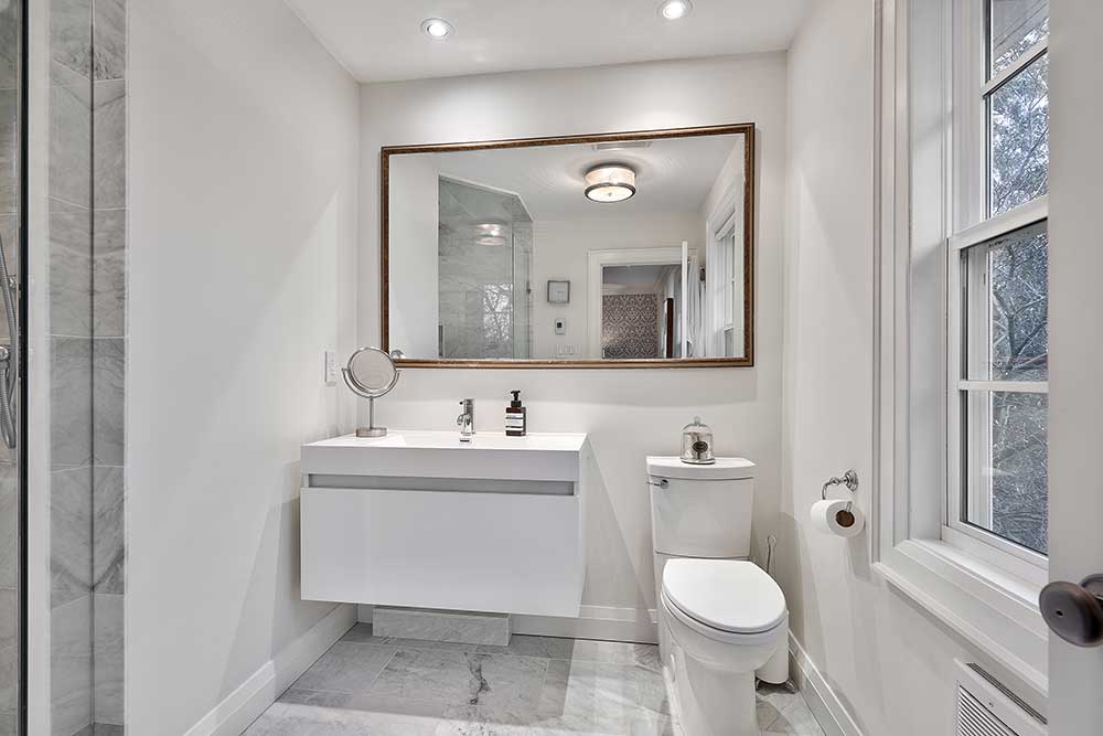 Ensuite