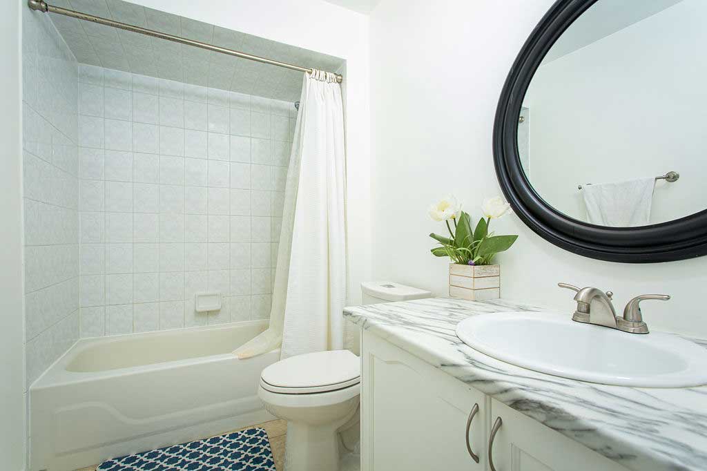 Main Bathroom