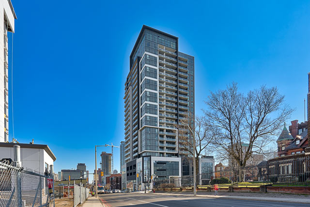 Studio Condo for Sale in Downtown Hamilton at Platinum Condos
