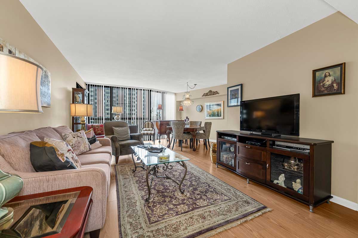 Living and Dining Area