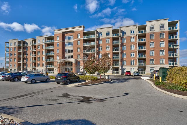 Two Bedroom Plus Den Condo For Sale at Appleby Woods - 610-1980 Imperial Way, Burlington